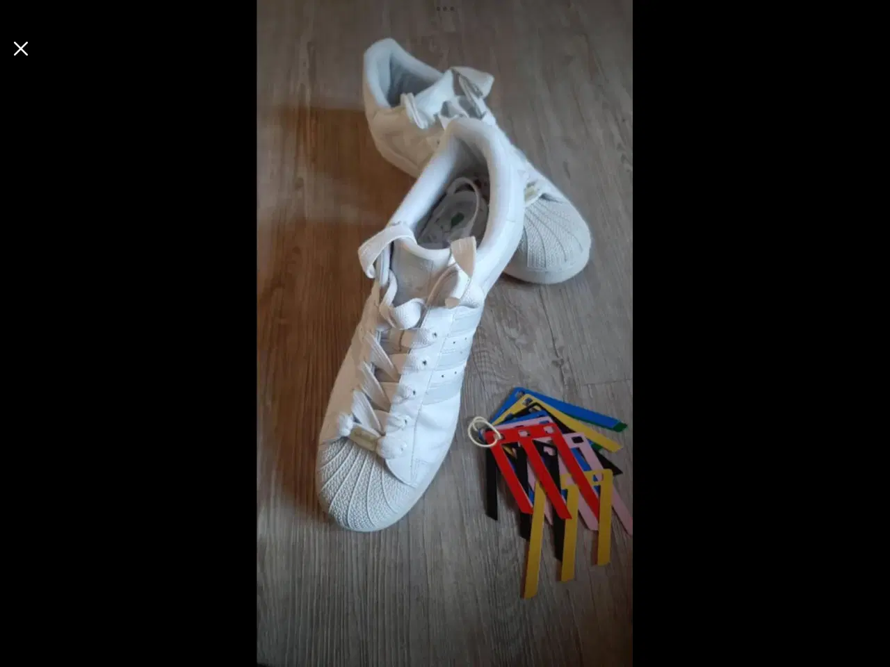 Billede 1 - Adicolor W5White Series-Retro model 562906/2005