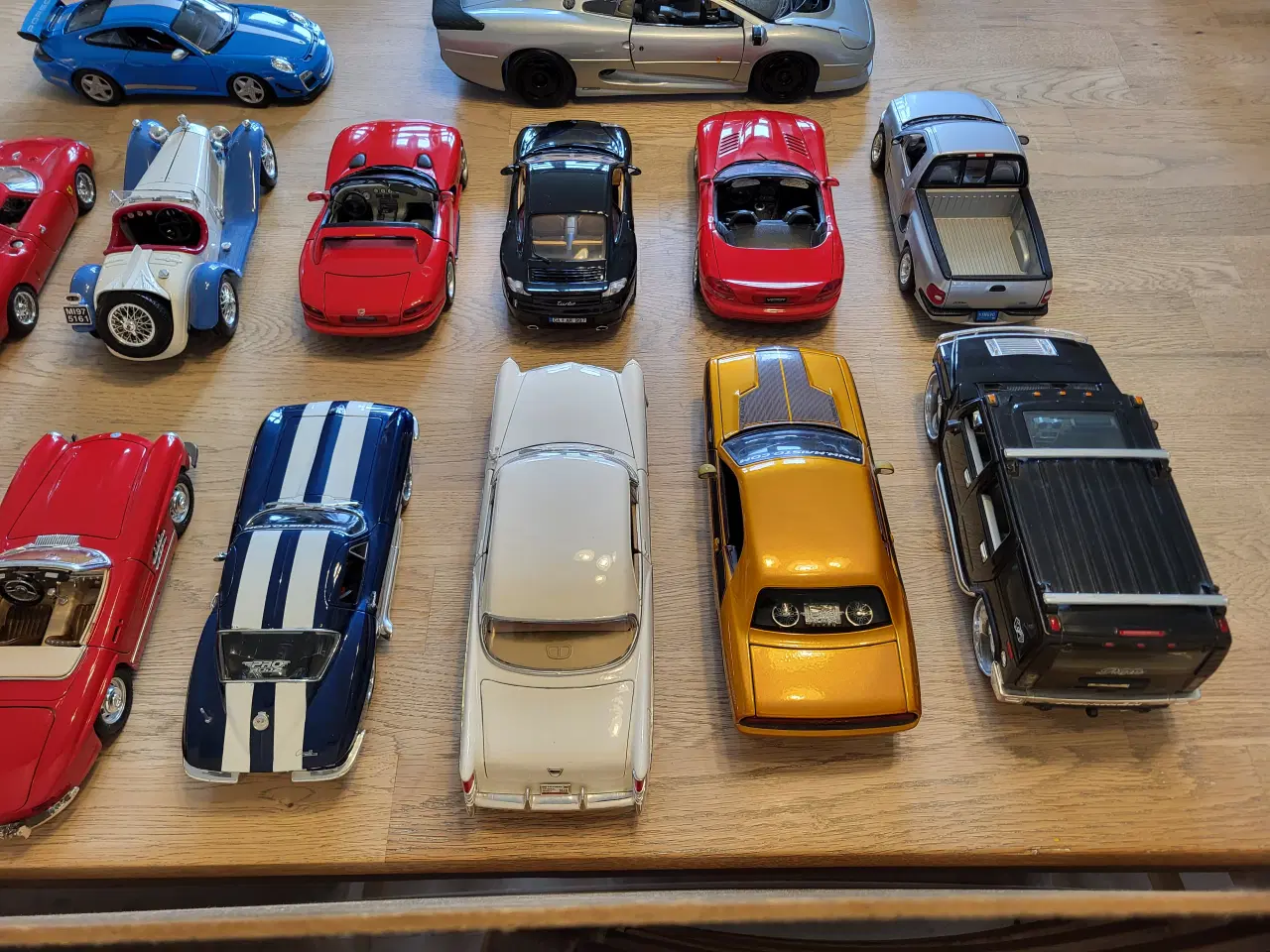 Billede 6 - Modelbiler 1:18 - 18 stk. 2200 kr.