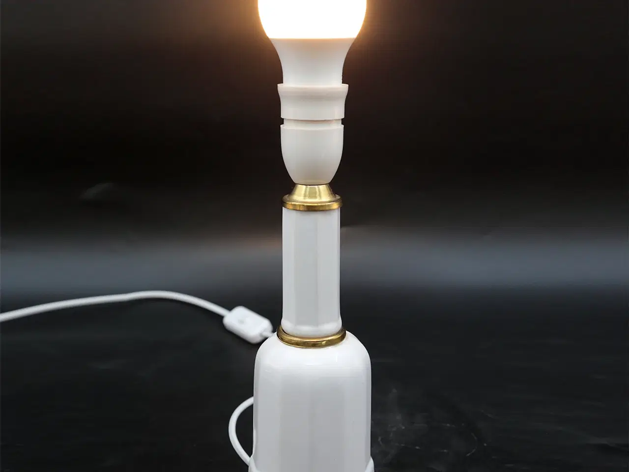 Billede 1 - Heiberglampe porcelæn/messing 1950–60