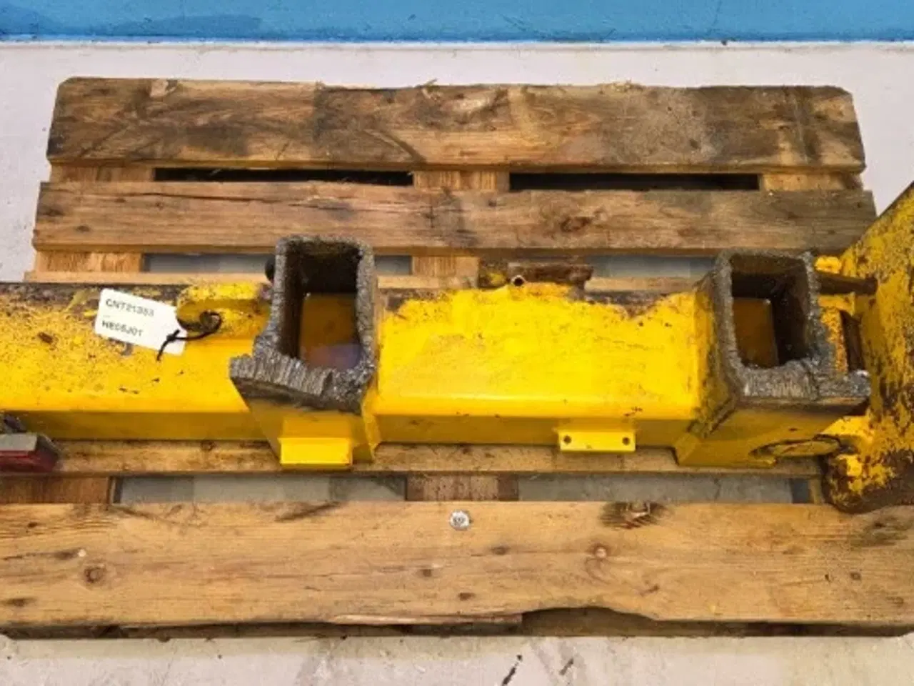 Billede 13 - New Holland LB115B Støtteben L. 87376353