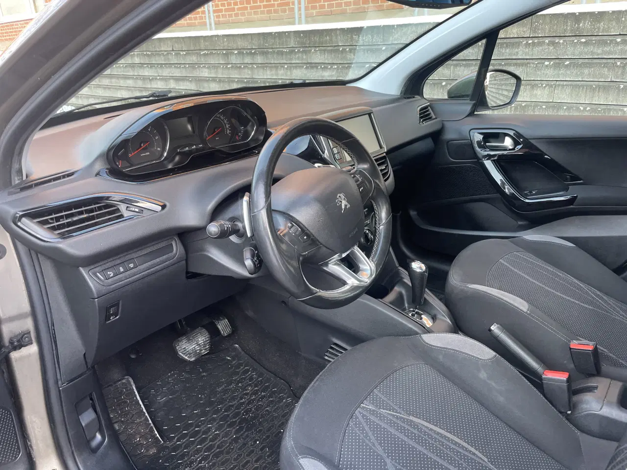 Billede 5 - Peugeot 208 1,4 E-HDI Automatgear 