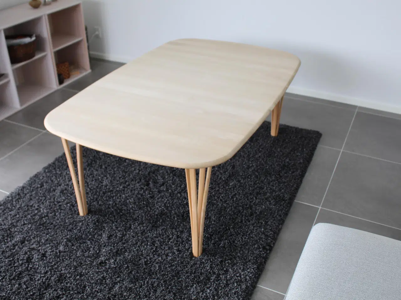 Billede 1 - Elegant sofabord, sæbebehandlet bøg