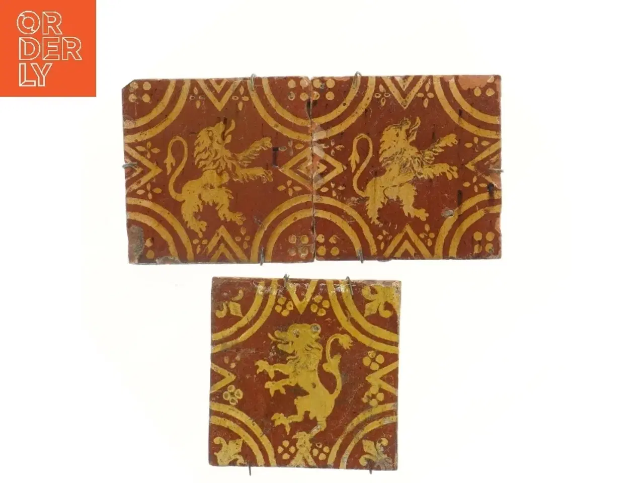 Billede 1 - Oranje fliser med løvemotiv (str. 15,5x15,5 cm)