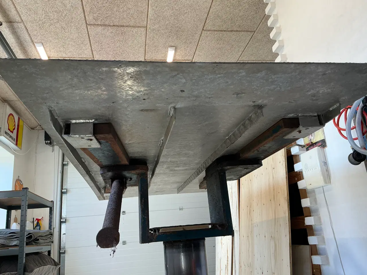 Billede 1 - Stenhøj bil lift en søjlet