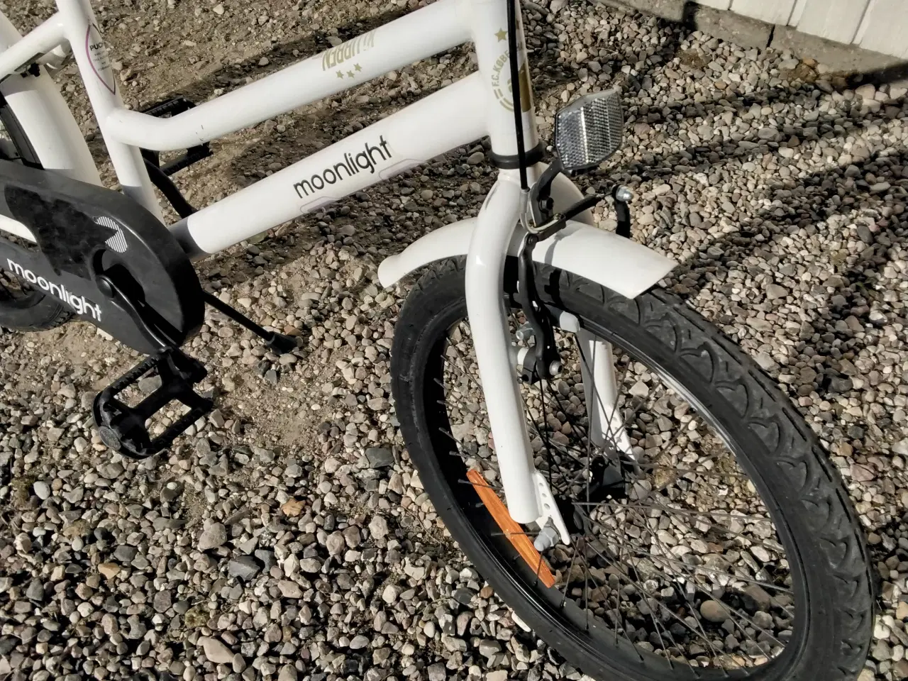 Billede 8 - Drengecykel 20" 1 gear, i pæn stand, hvid med FCK