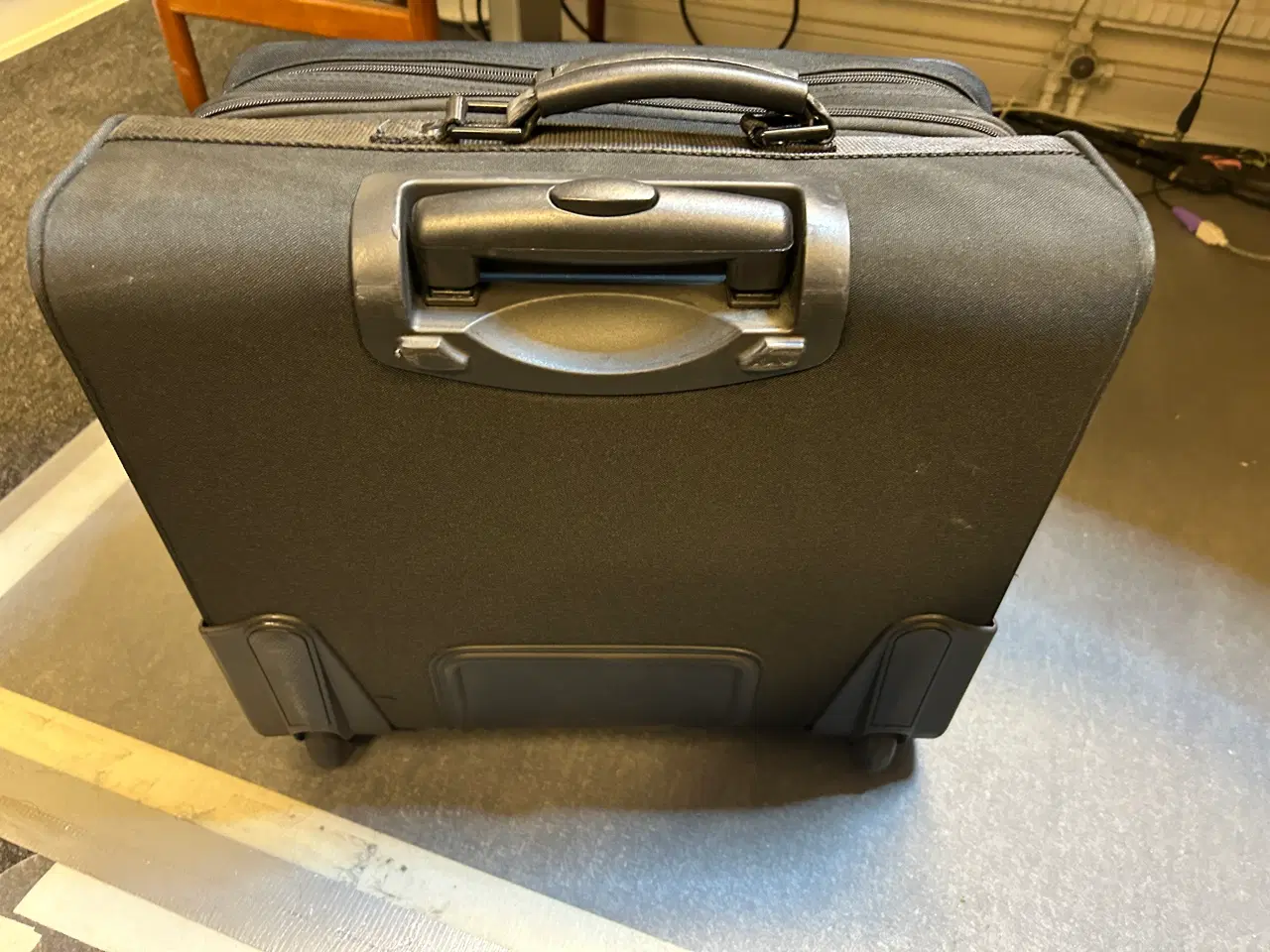 Billede 13 - Umates Roller kuffert - Pc taske