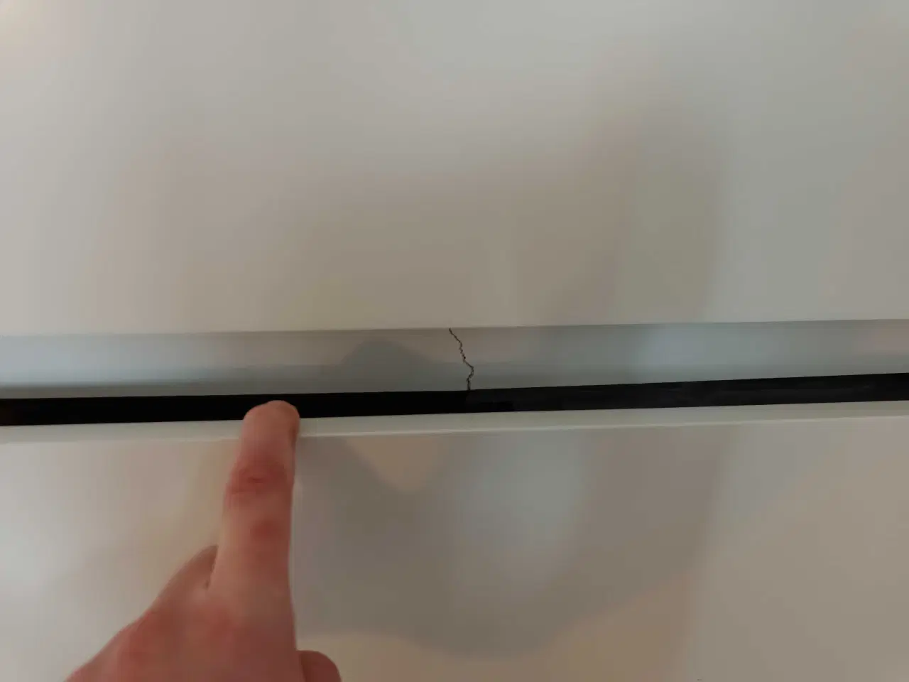 Billede 3 - Malm kommoder, med glasplade