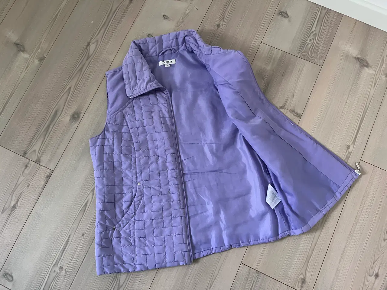 Billede 8 - Vest, Brandtex, Str M lys lilla