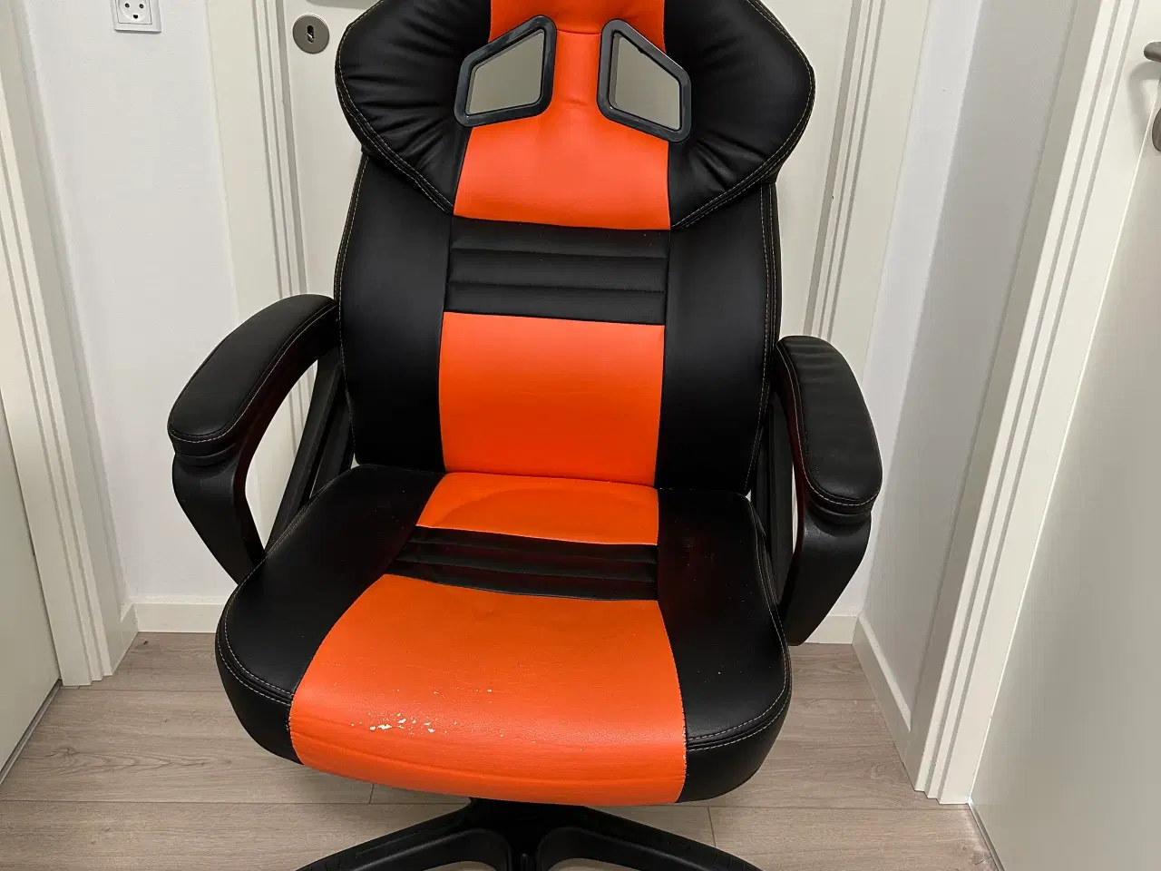Billede 1 - Arozzi Gamerstol orange/sort - Nr. Lyndelse