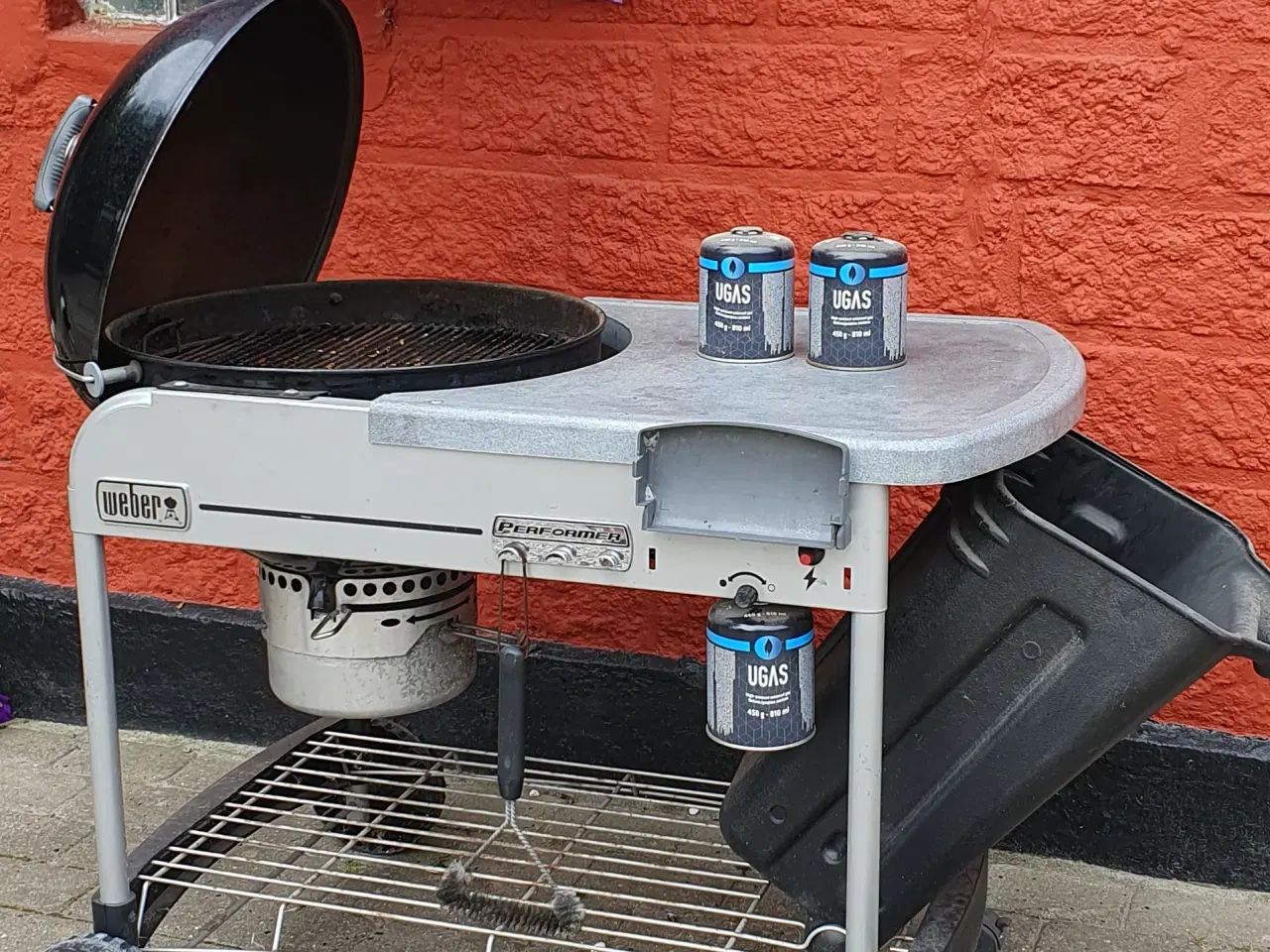 Billede 3 - Weber kulgrill med gasstarter