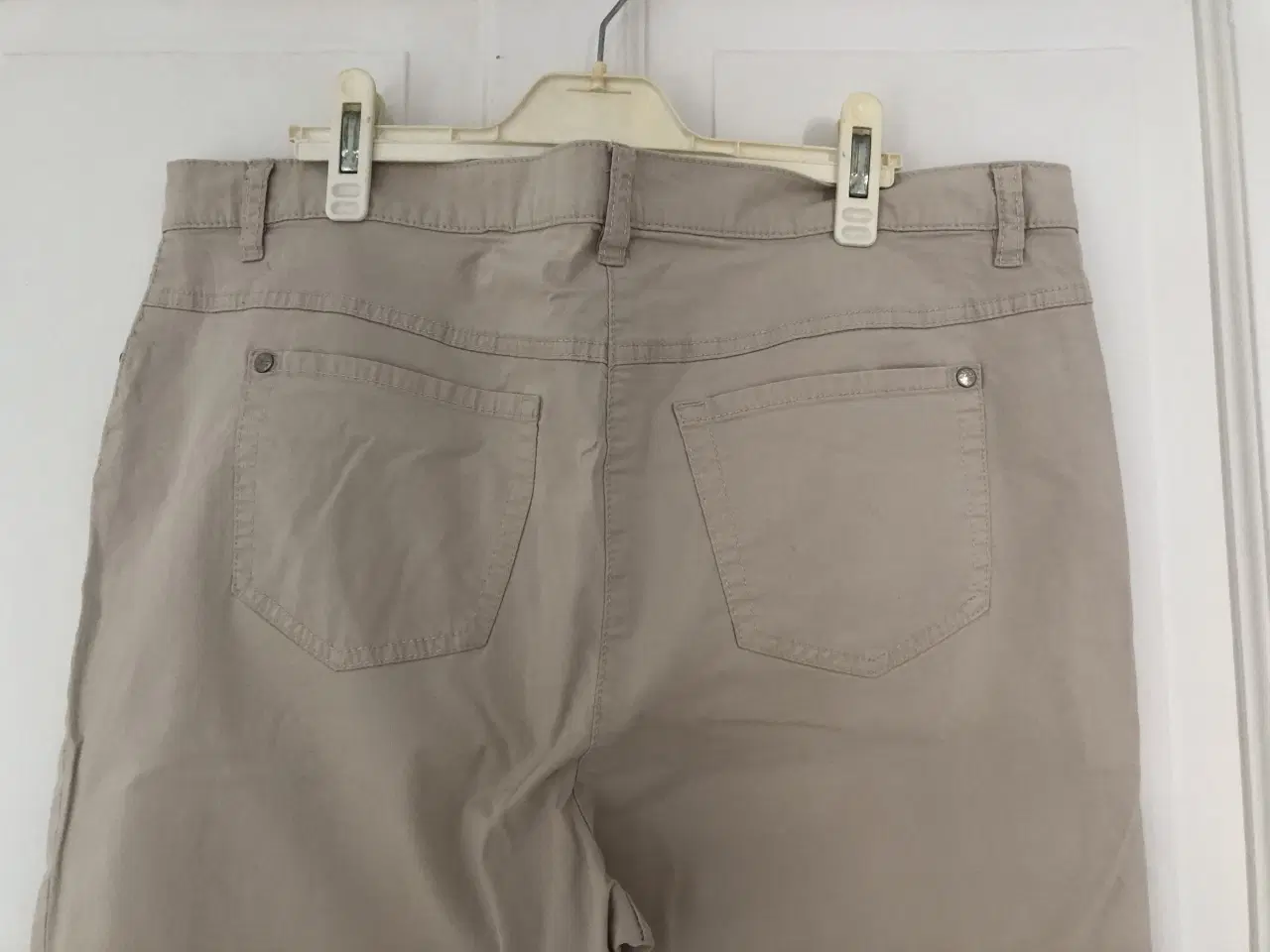 Billede 5 - 3/4 bukser. Gerry Weber, Model Irina.