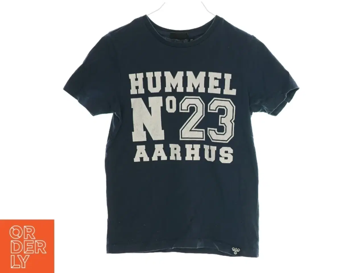 Billede 1 - T-Shirt med print fra Hummel (str. 104)