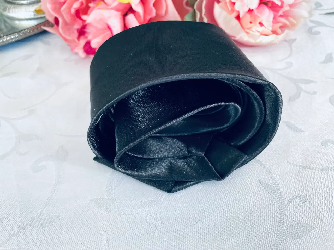 Billede 7 - Sort slips i god stand