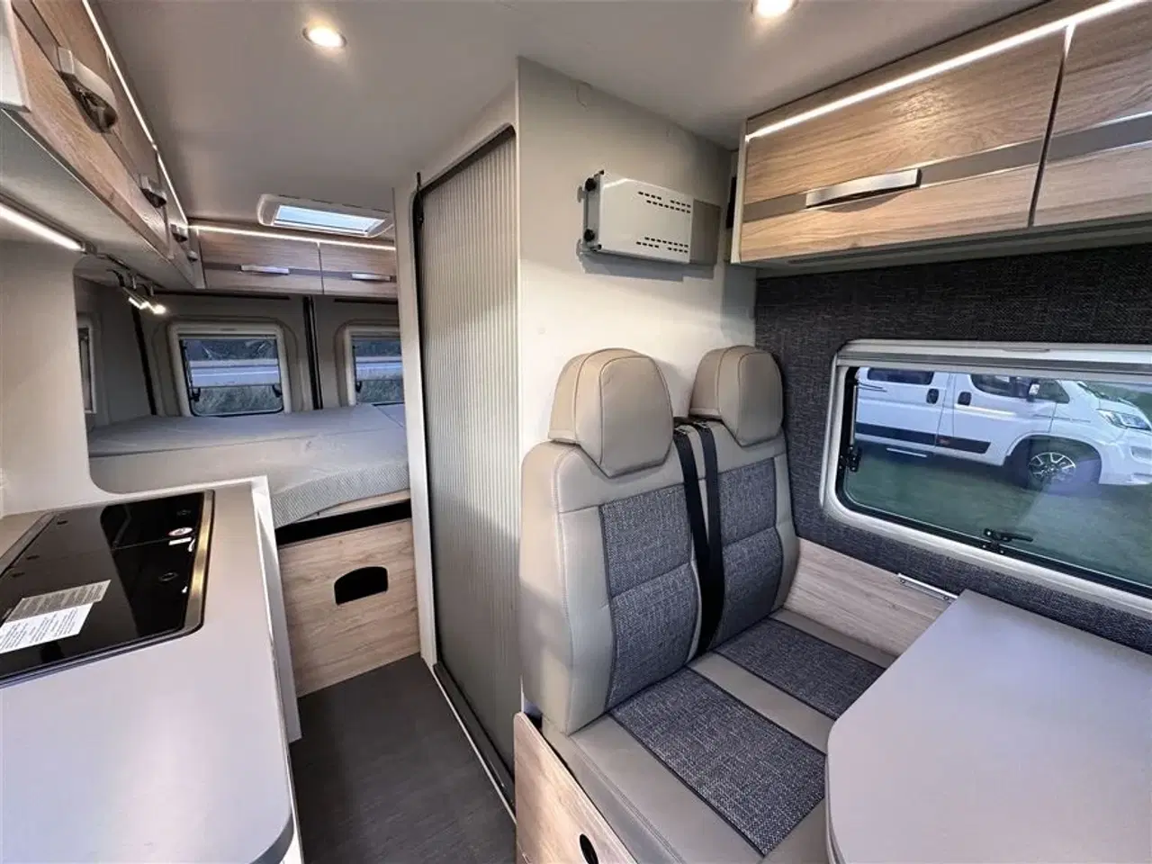 Billede 3 - 2022 - Dethleffs Globetrail CVD 600PE   Velholdt Autocamper  Kørt 9000 Km
