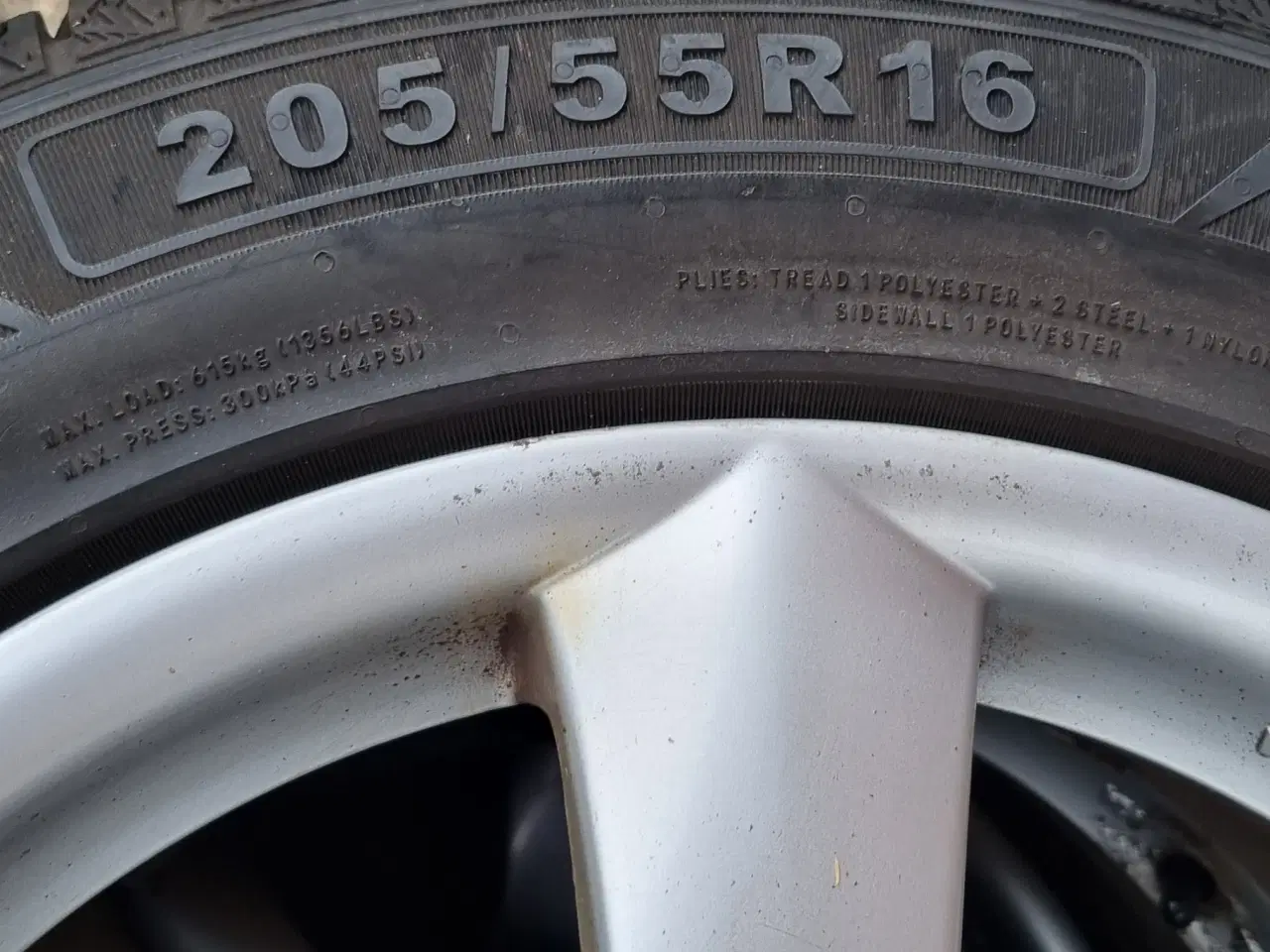 Billede 2 - 4 vinterdæk på fælge8