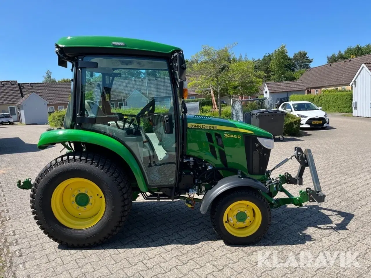 Billede 6 - Traktor John Deere 3046R kost/Dozerblad/spreder/kasse/bagkasse