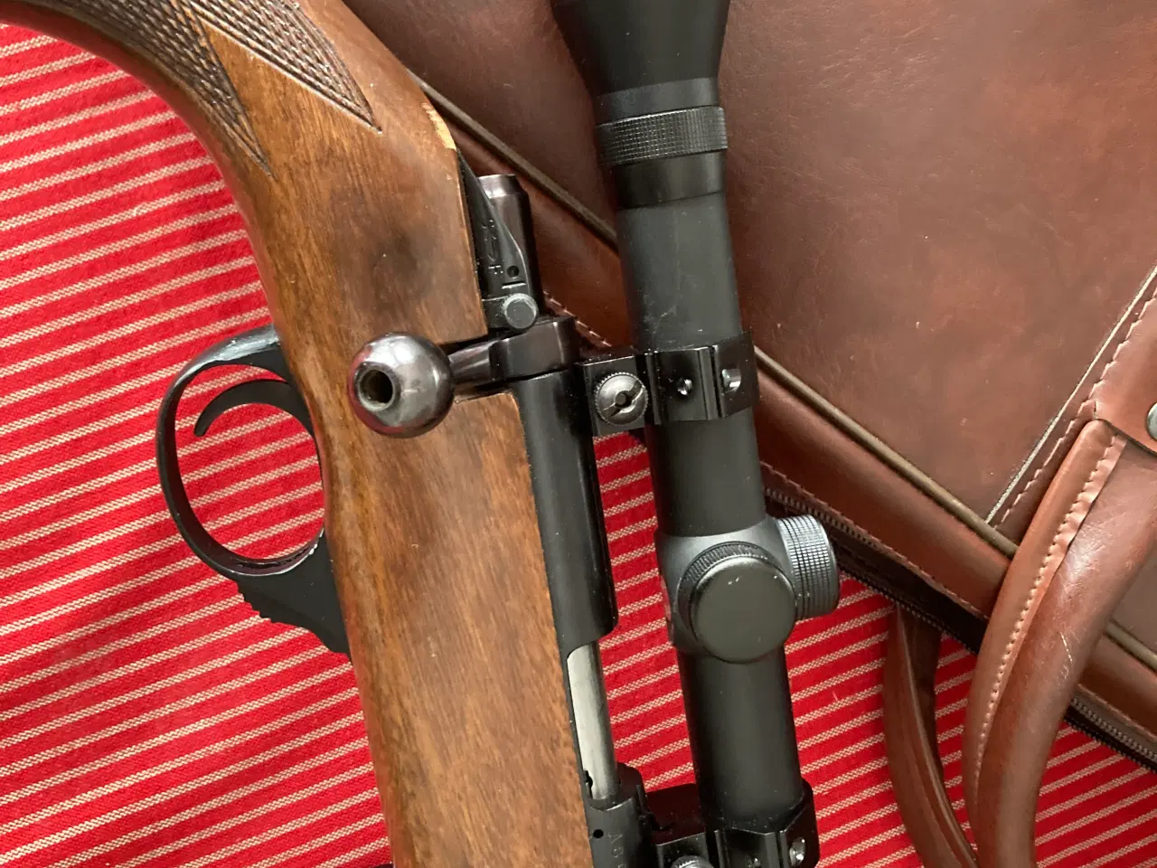 Billede 4 - Salonriffel 22MAG, ARMSCOR, MODEL 1500.