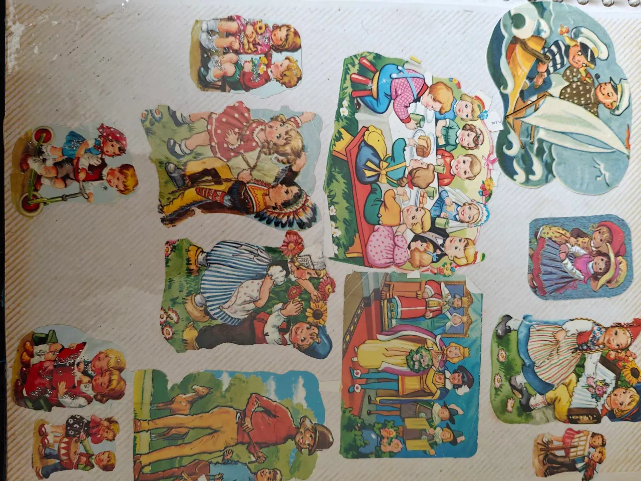 Billede 14 - Glansbilleder i mapper 