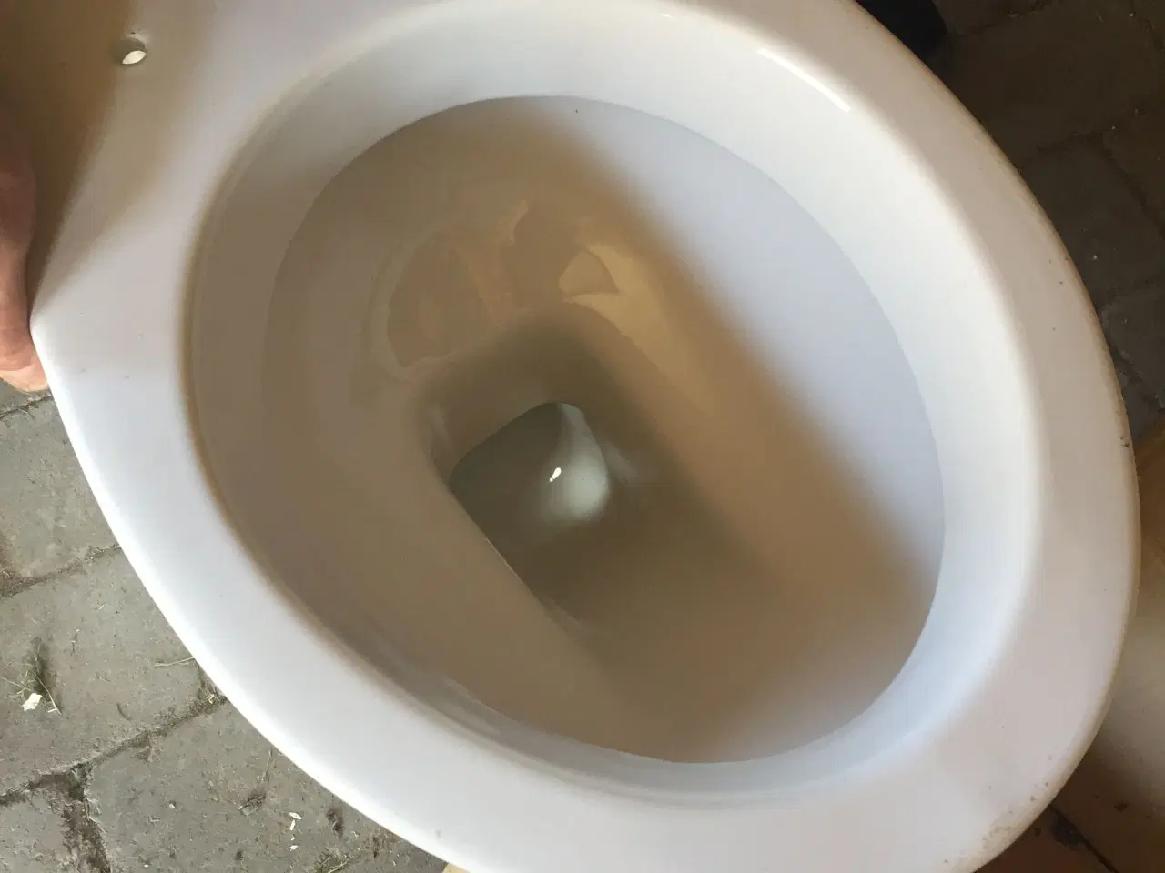 Billede 1 - Nyt toilet væghængt
