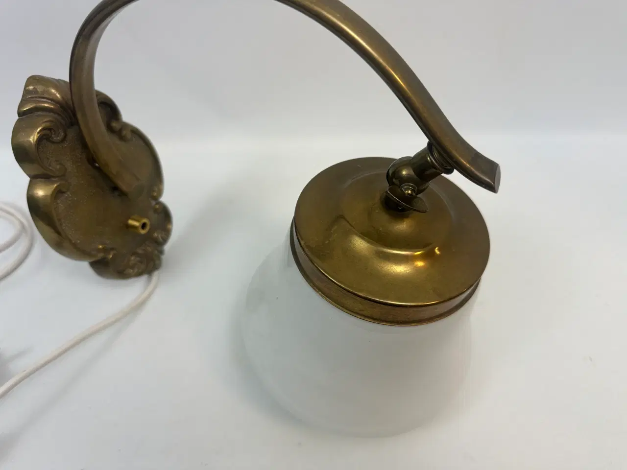 Billede 11 - Vintage messing / opalglas væglampe