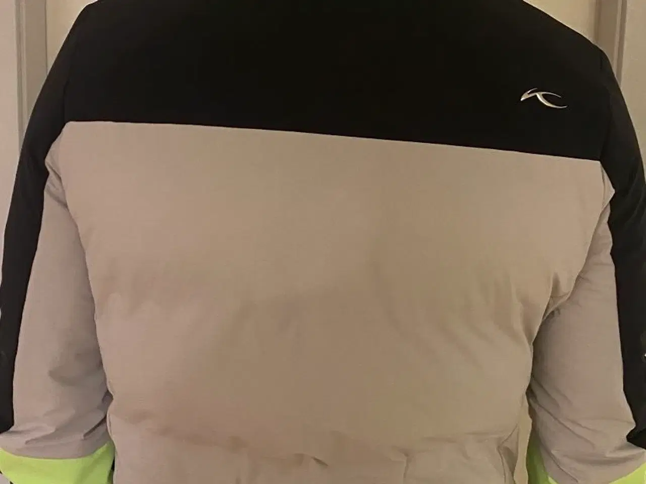 Billede 3 - Ny Kjus Skijakke Sælges ( Nypris 8900 kr )