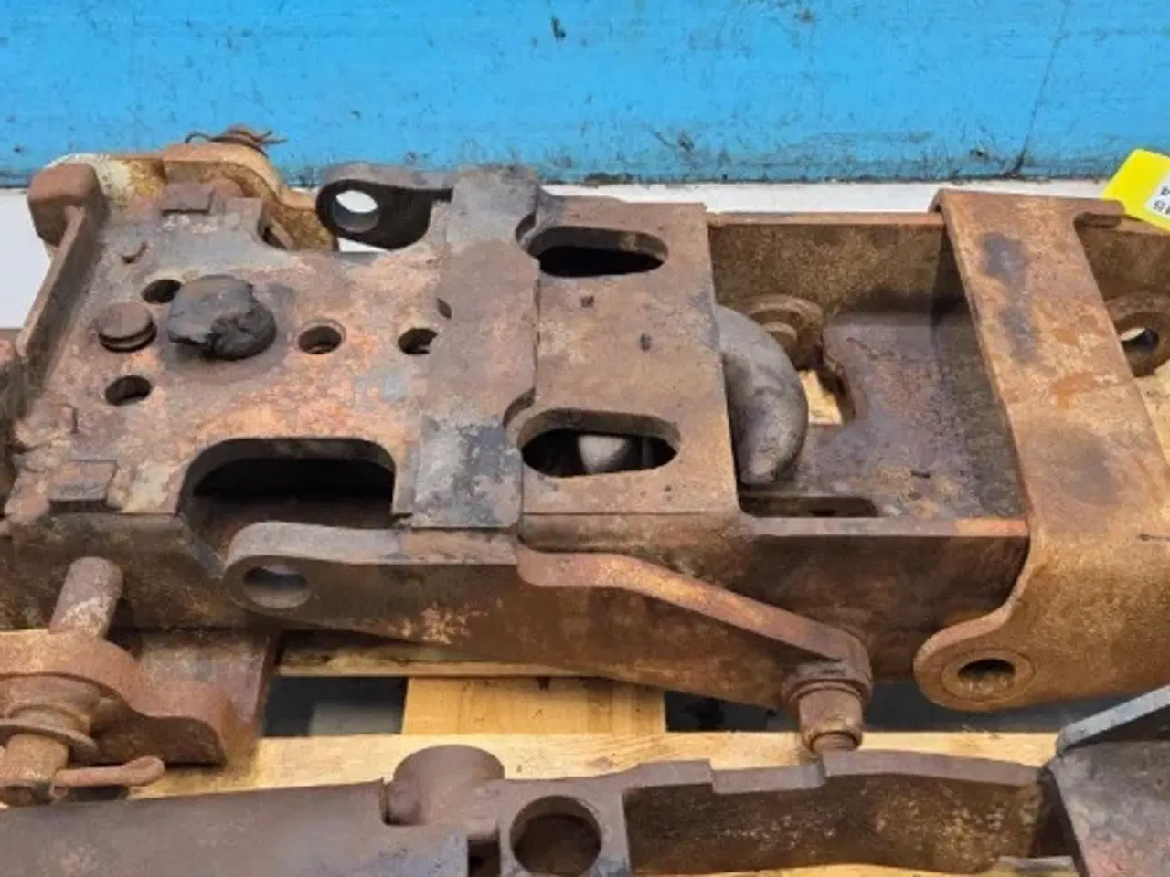 Billede 8 - New Holland M115 Hitch Træk Kit 82012769