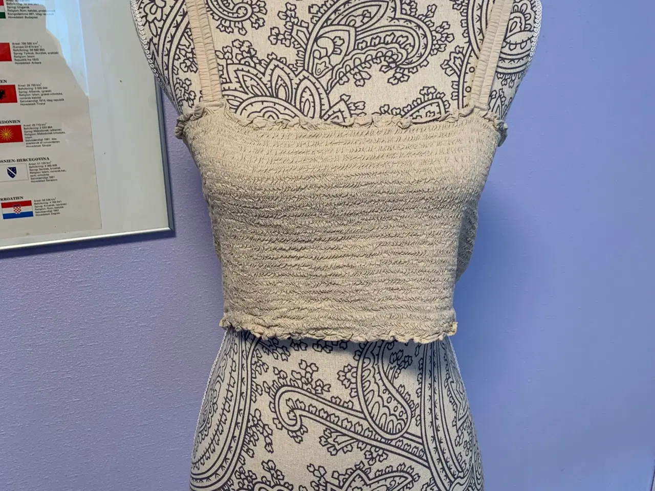 Billede 1 - Weekday - crop top