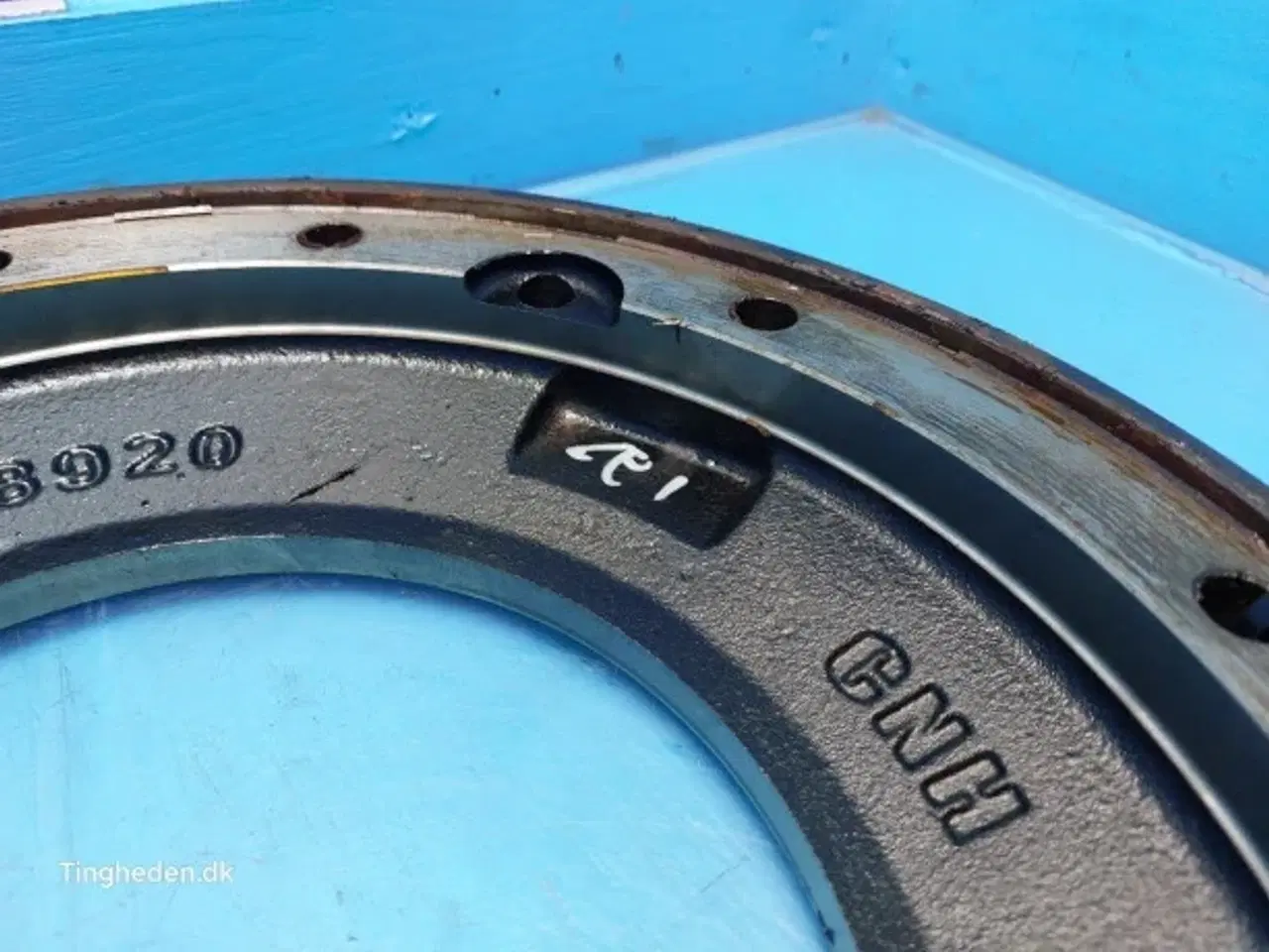 Billede 14 - New Holland T6 Afstandsstykke 5198628