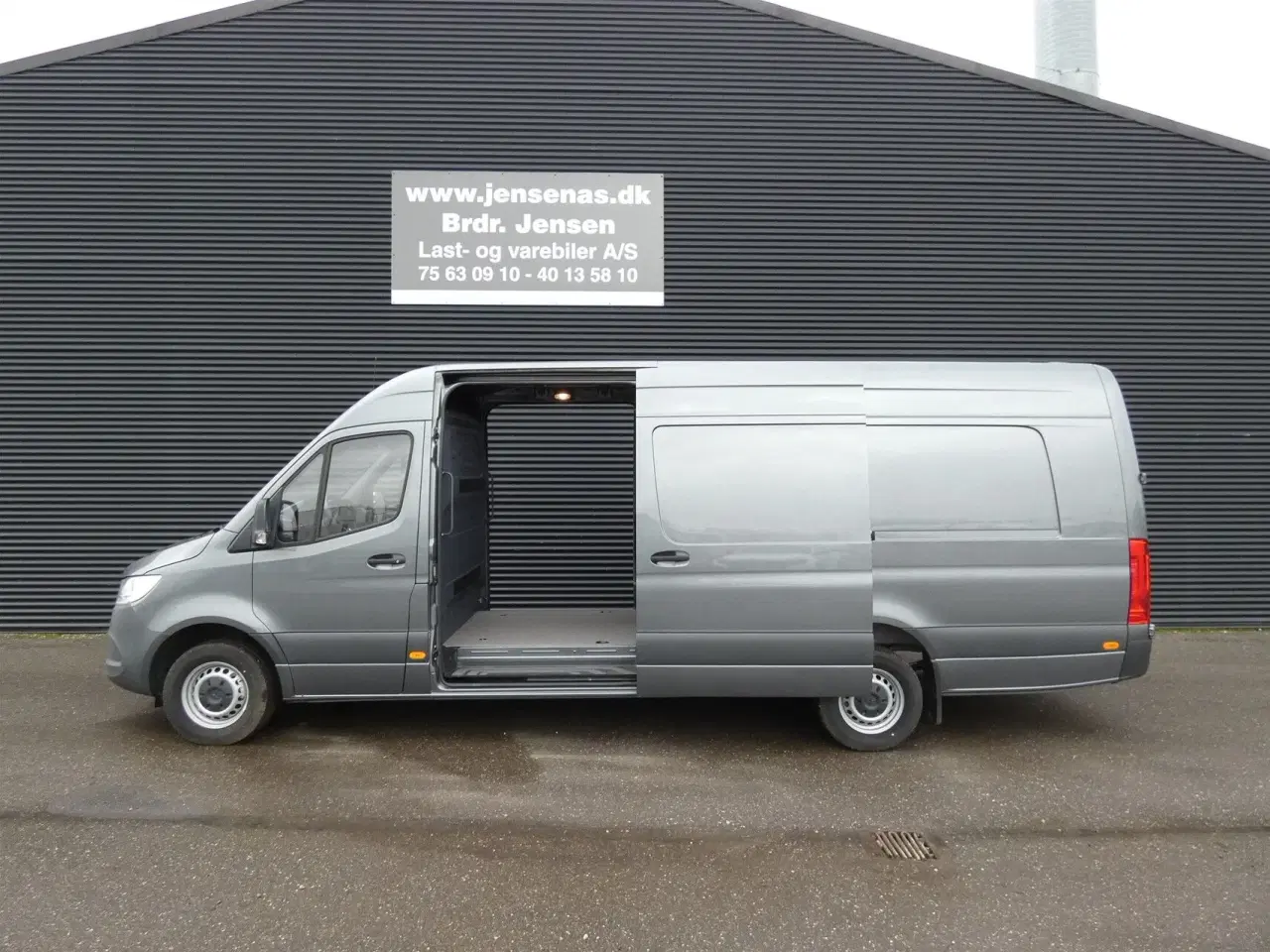 Billede 1 - Mercedes-Benz Sprinter 317 2,0 CDI A4 H2 RWD 9G-Tronic 170HK Van Aut.