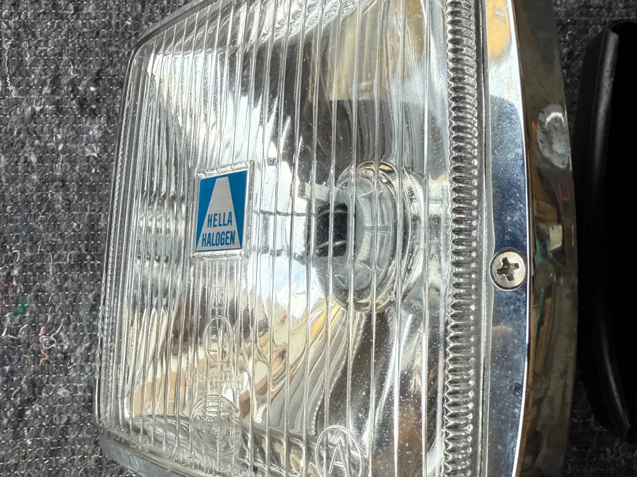 Billede 10 - Et stk. fin Hella 149 Chrome fjernlygte