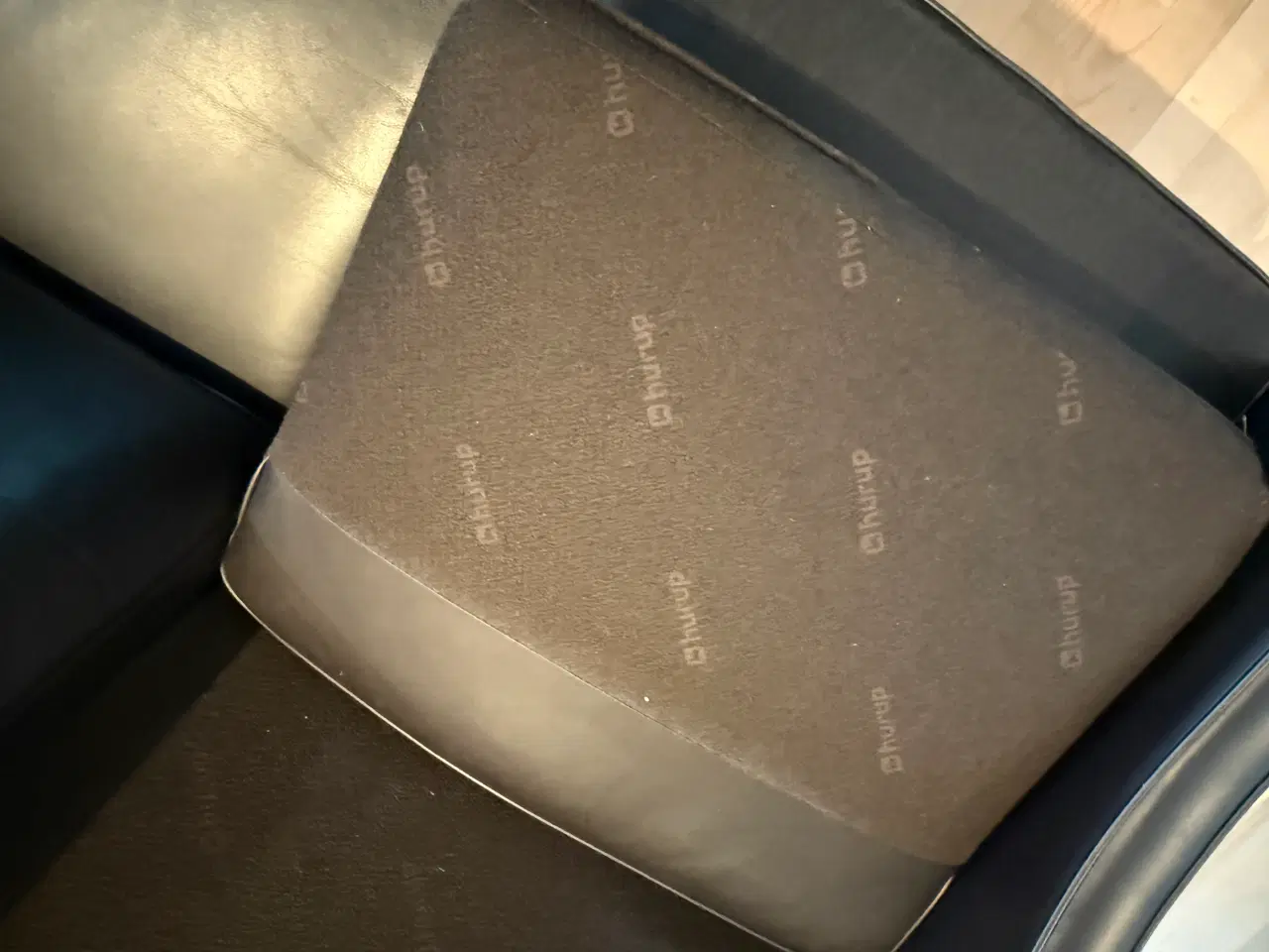 Billede 2 - Sort Hurup sofa i lækkert skind
