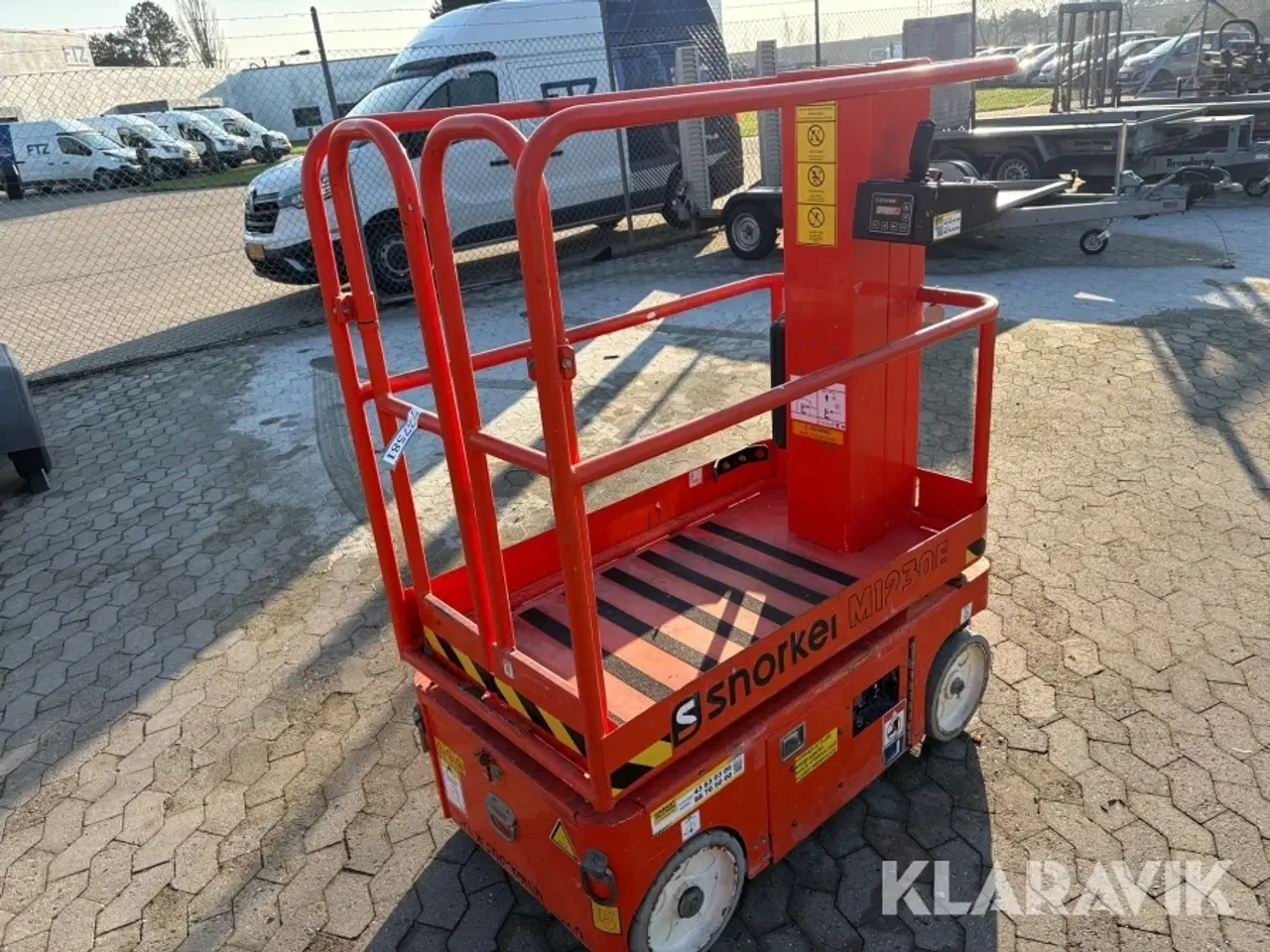 Billede 5 - Søjlelift Snorkel M1230E