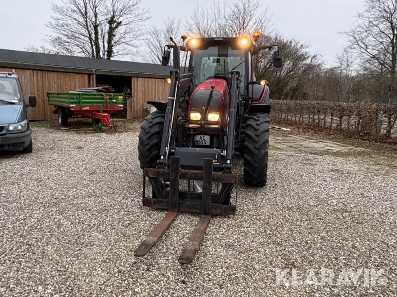Billede 2 - Traktor Valtra N82 med frontlæsser
