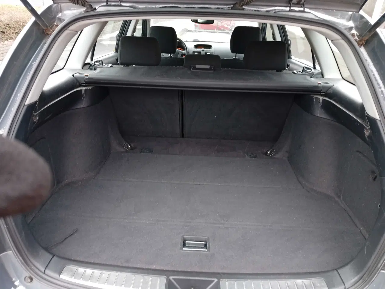 Billede 13 - Toyota Avensis Station 2,0 Benzin