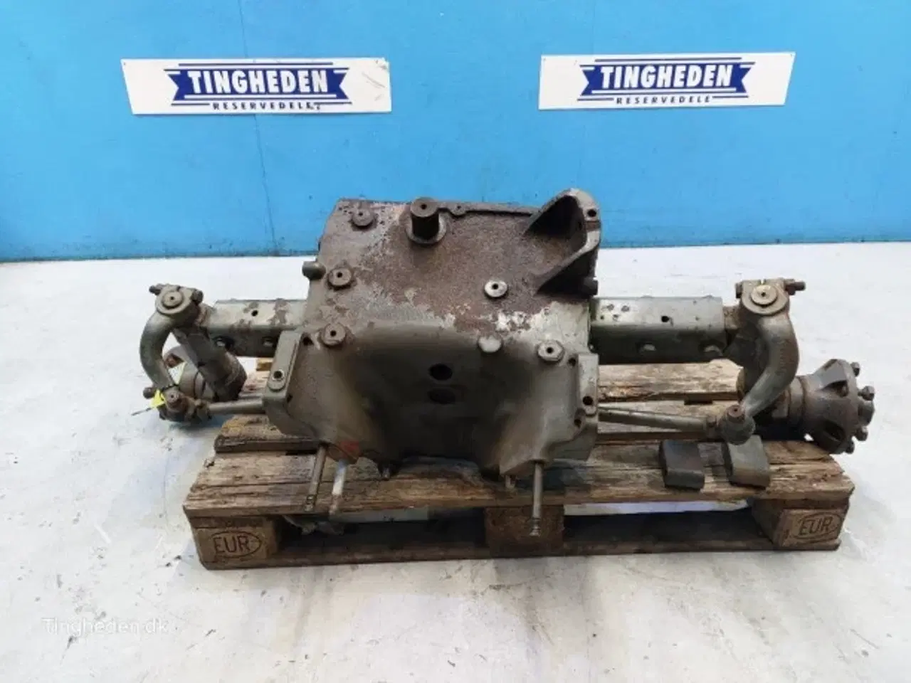 Billede 13 - Massey Ferguson 690 Foraksel 897625M93