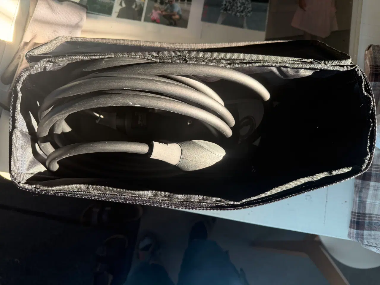 Billede 2 - Ladekabel Mercedes original med kuffert