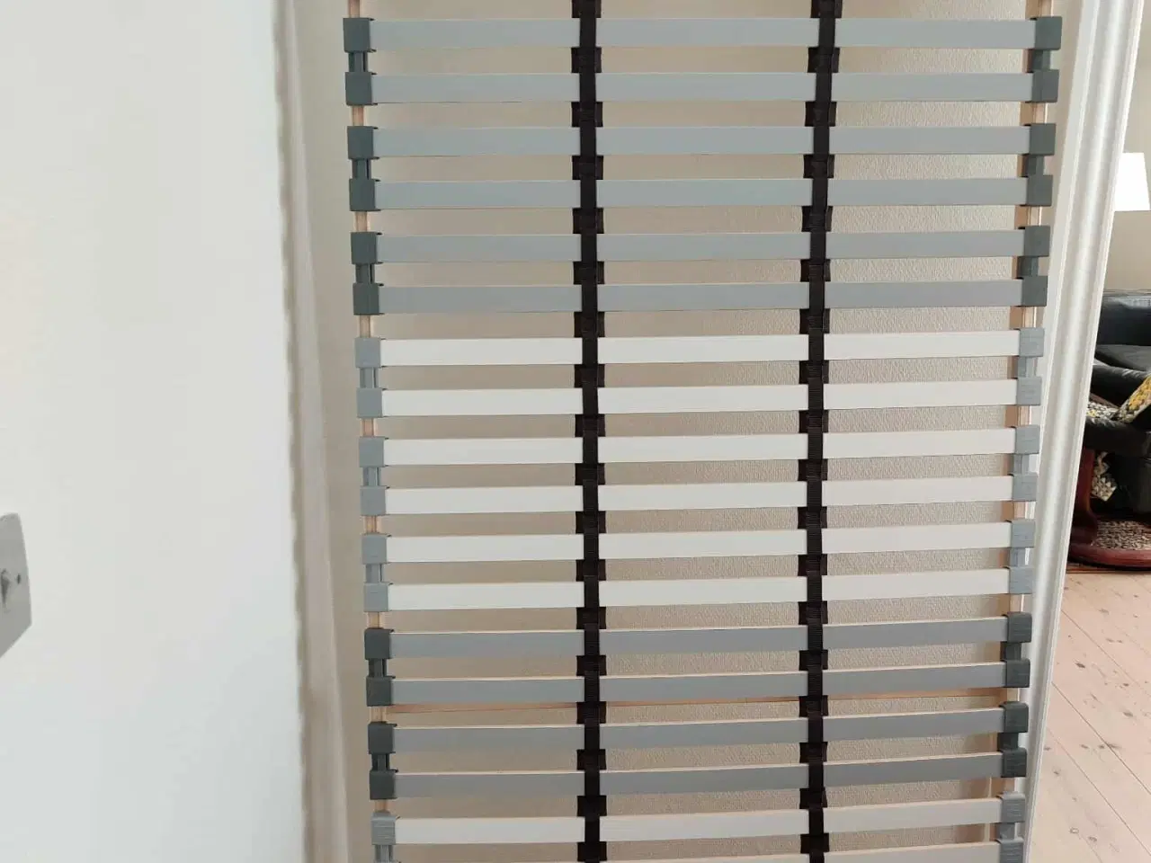 Billede 1 - 2 x Ikea "Lönset" lamelbunde