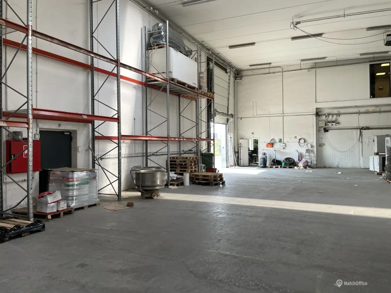 Billede 11 - Erhvervsejendom med kølelager og showroom nær København og E20