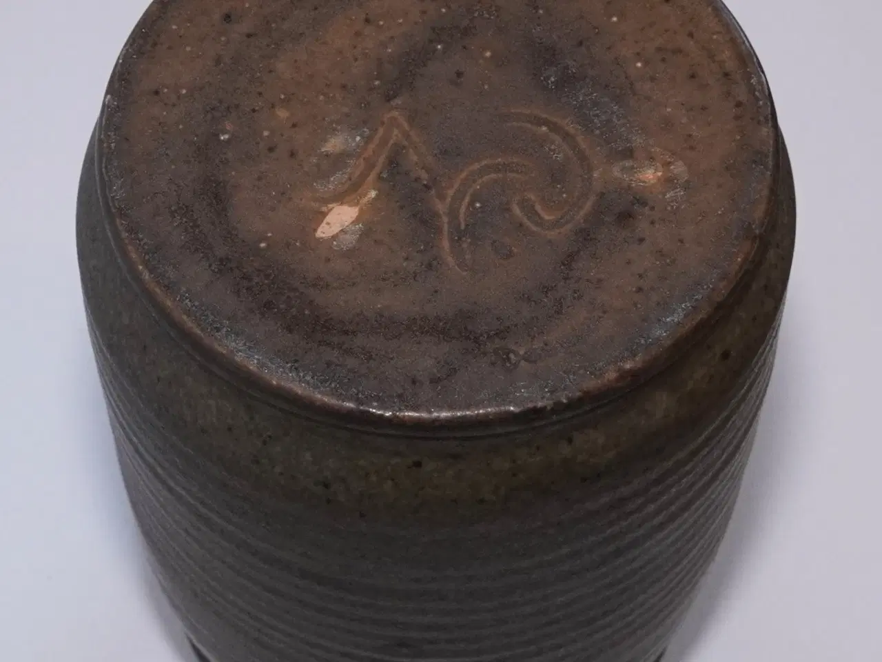 Billede 3 - Ældre vase i stentøj af Niels Peter Nielsen