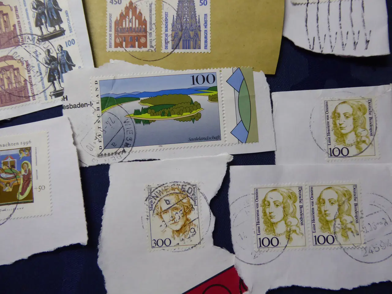 Billede 12 - Danske og udenlandske frimærker fra 1990'erne