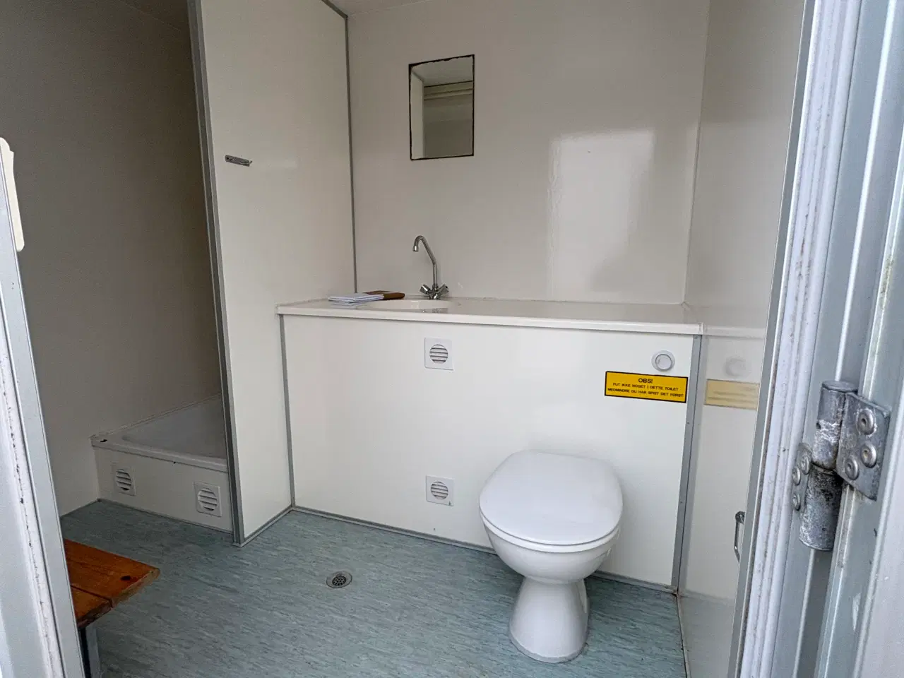 Billede 2 - Toiletvogn med bad