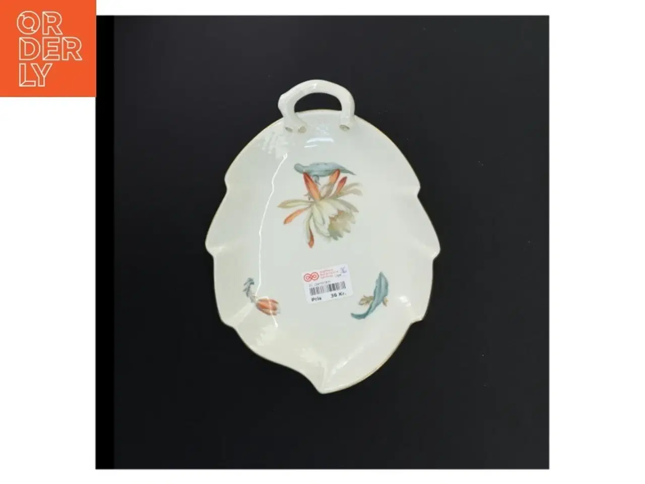 Billede 1 - Porcelænsfad med blomsterdekoration fra Bing Og Grøndal (str. 25 x 19 cm)