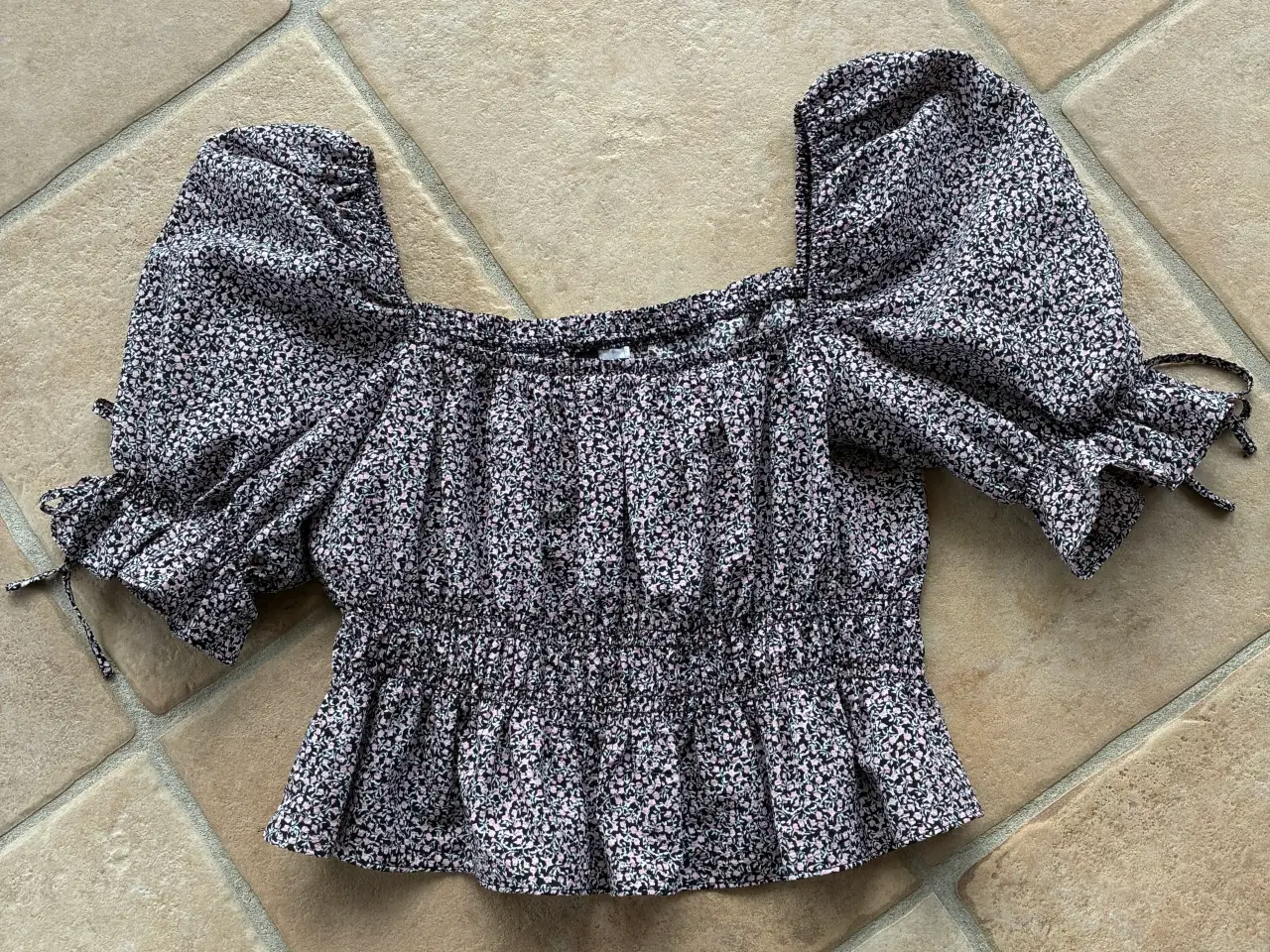 Billede 1 - H&M bluse str. M