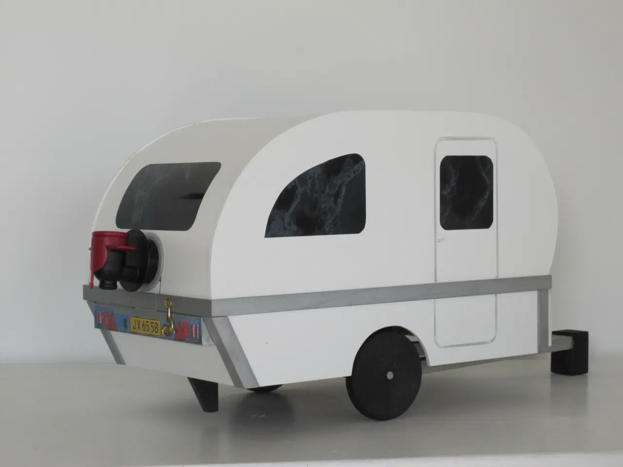 Billede 3 - Mini "retro" campingvogn til rødvin