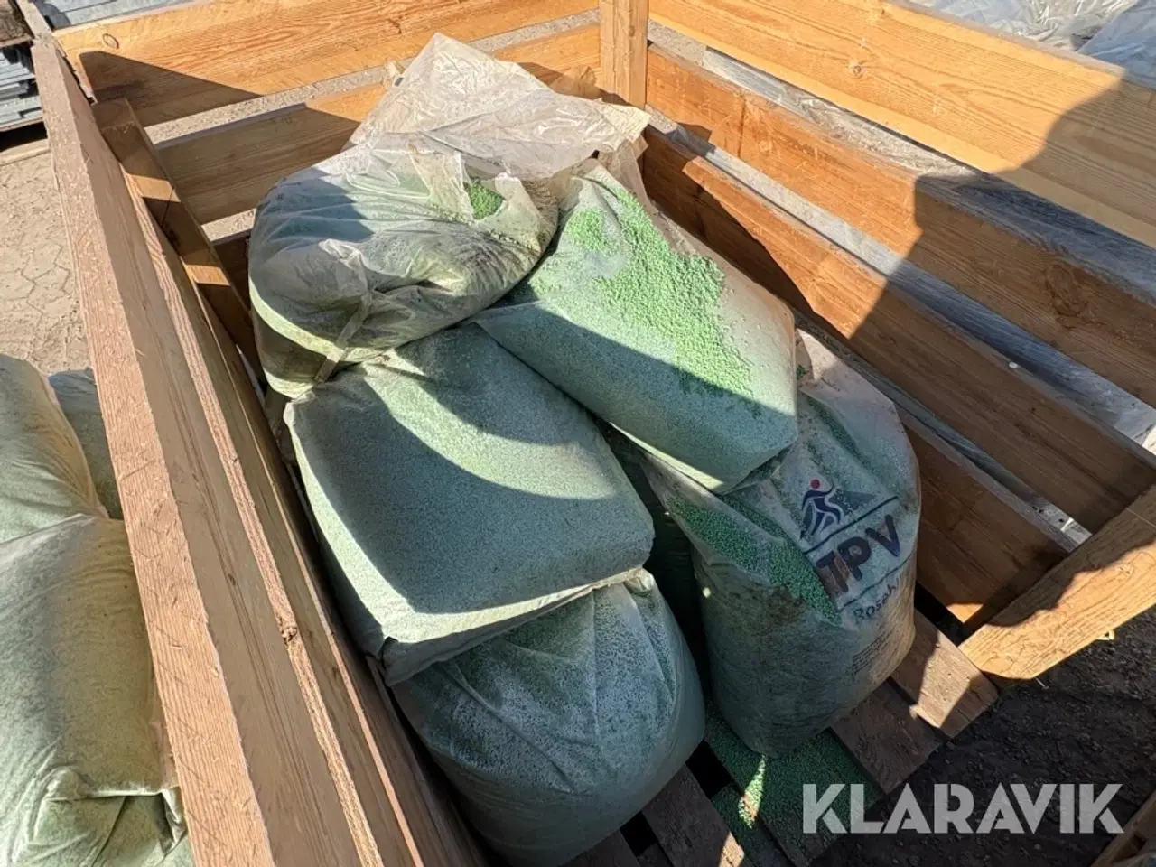 Billede 7 - Gummigranulat Rosehill/Genan - 7 paller