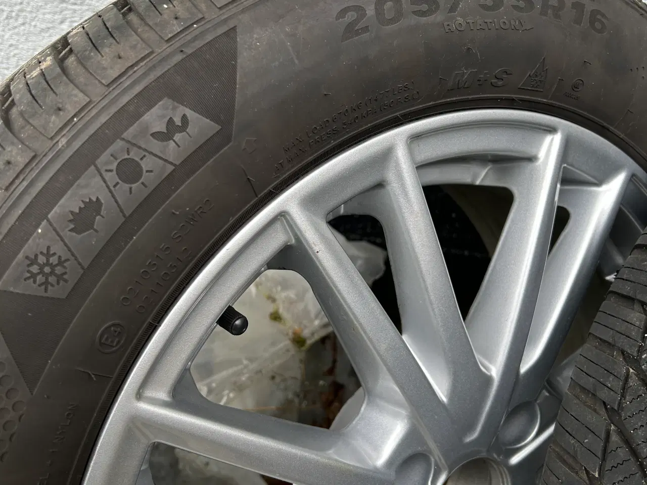 Billede 2 - Alu-fælge med helårsdæk