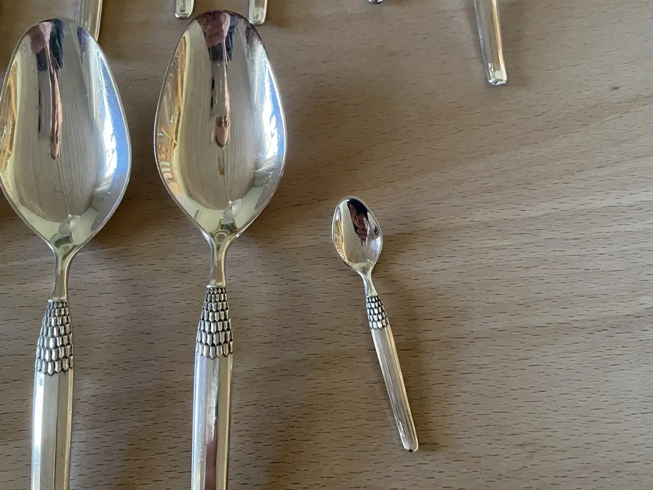 Billede 4 - Cheri sølvplet + 12 knive med træskaft