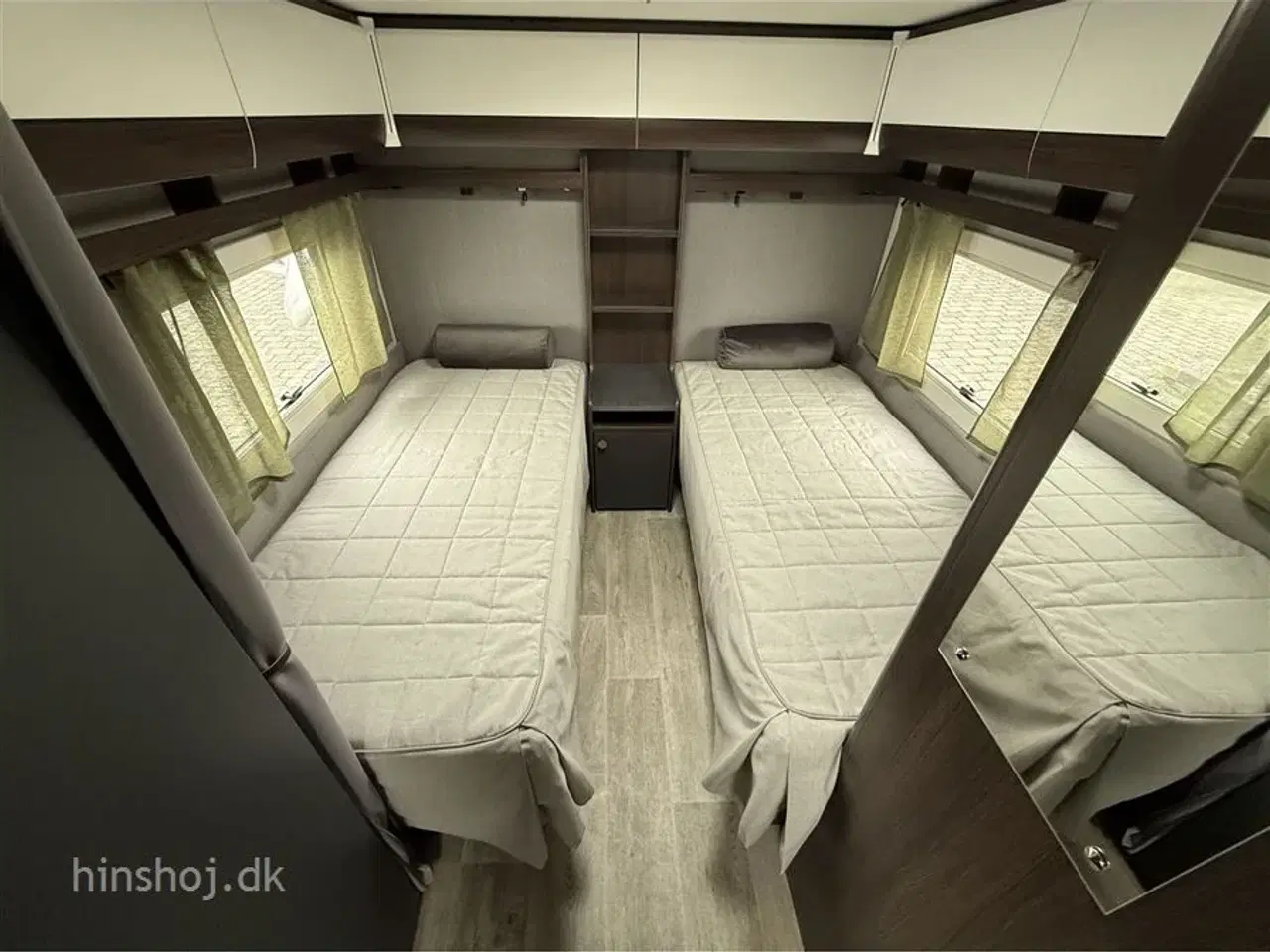 Billede 10 - 2026 - Polar Blackline 590 S   Lækker Vintervogn fra Polar med  enkelsenge fra Hinshøj Caravan