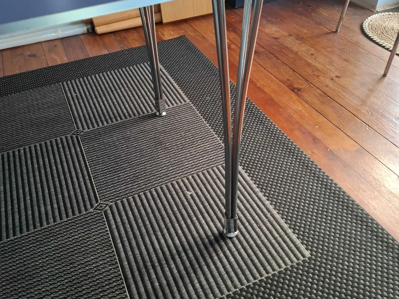 Billede 3 - Spisebord 