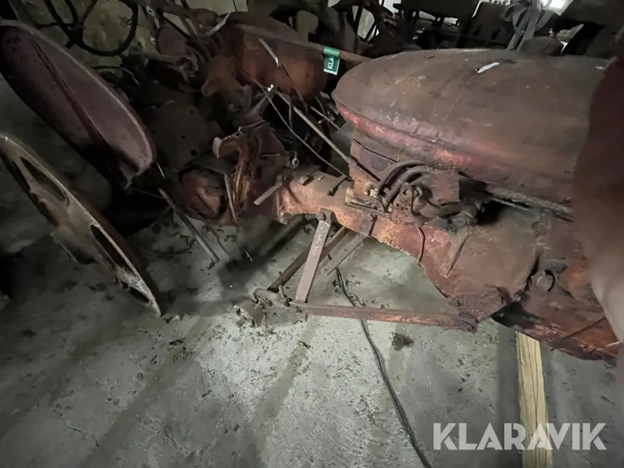 Billede 12 - Veterantraktor Farmall